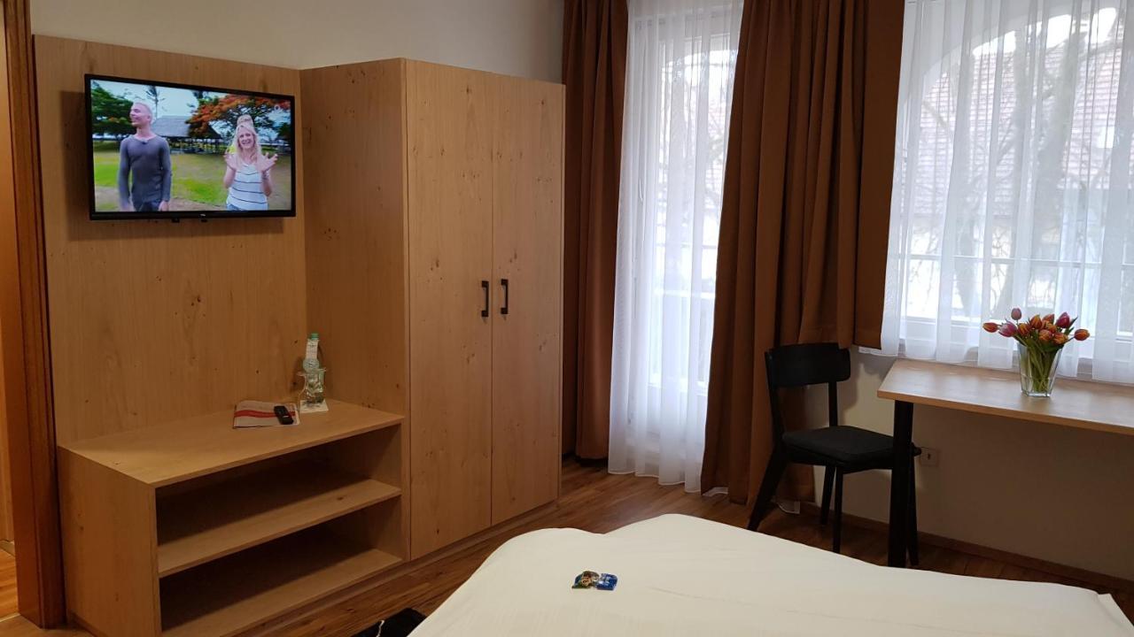 Braustueble Und Hotel Zur Post Вайлер-Зіммерберг Екстер'єр фото