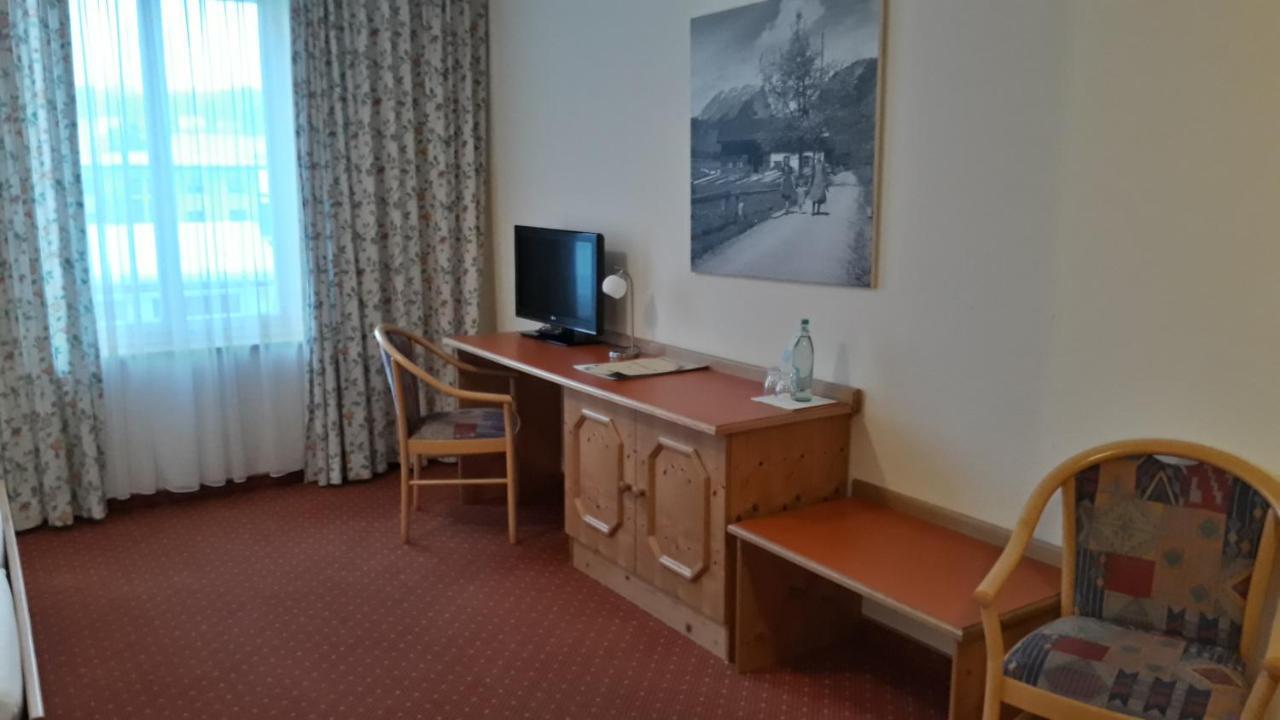 Braustueble Und Hotel Zur Post Вайлер-Зіммерберг Екстер'єр фото