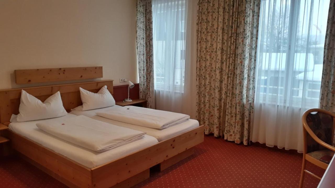 Braustueble Und Hotel Zur Post Вайлер-Зіммерберг Екстер'єр фото