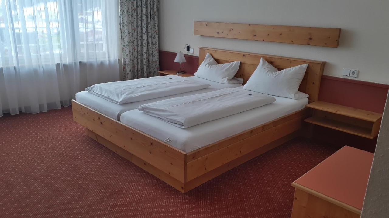 Braustueble Und Hotel Zur Post Вайлер-Зіммерберг Екстер'єр фото
